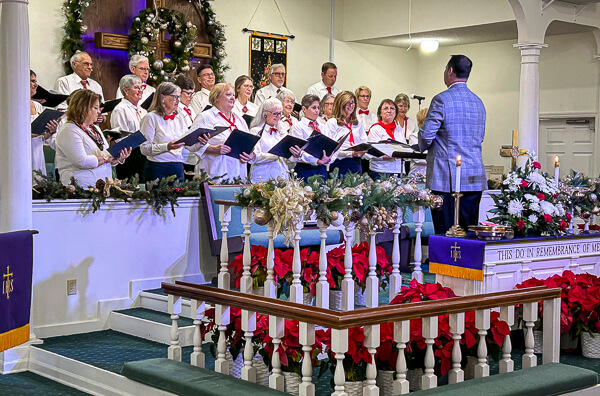 Choir Sings Christmas Songs