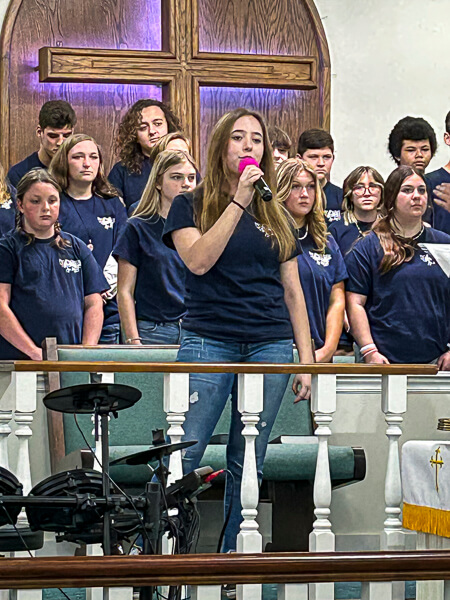 Bozeman Choir students sing at Gulfview 2023